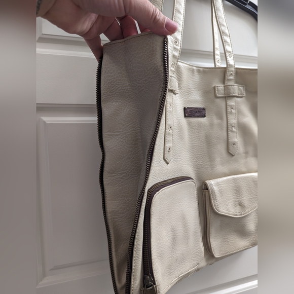 Matt & Nat Expandable Cream Tote Satchel - Picture 10 of 10